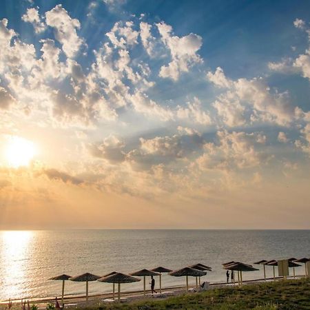 Hotel Bourbon Vama Veche Exterior photo