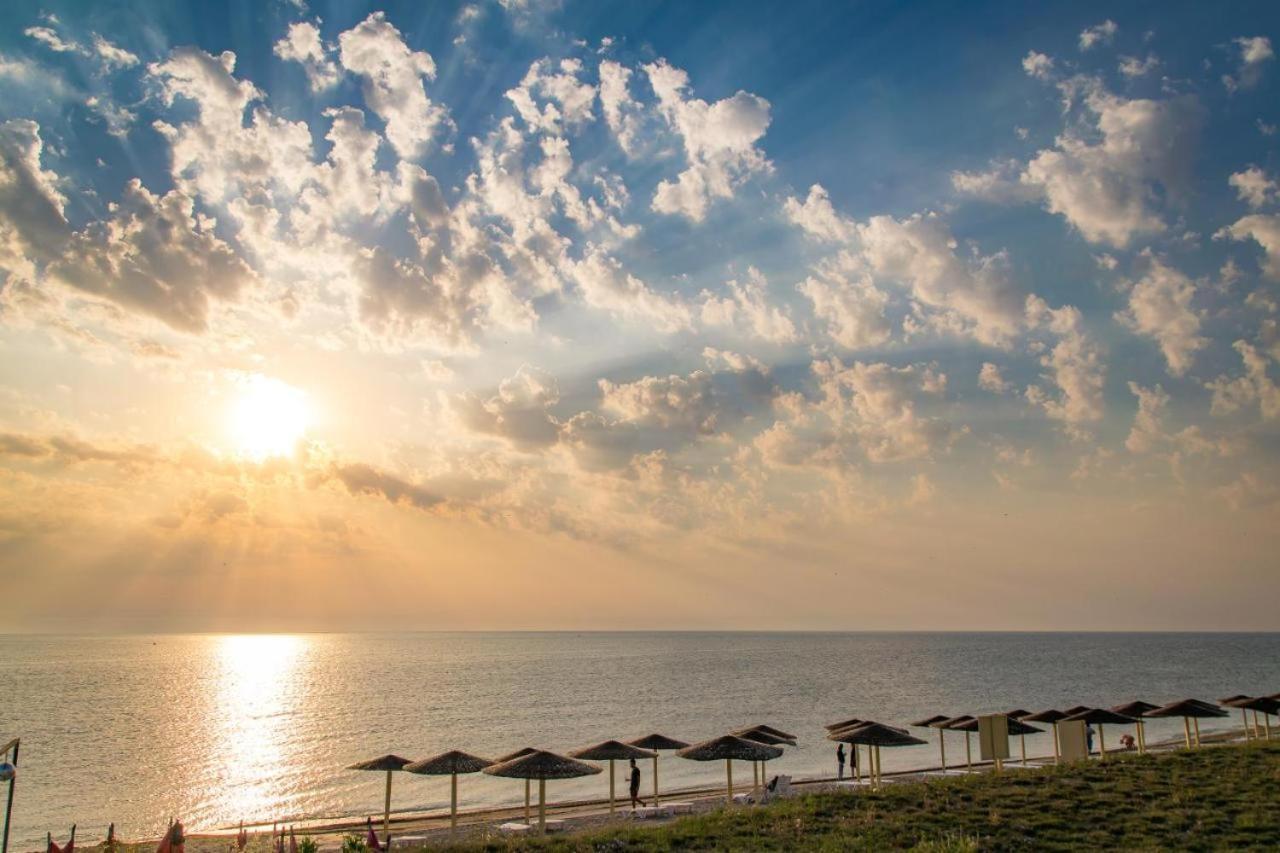 Hotel Bourbon Vama Veche Exterior photo